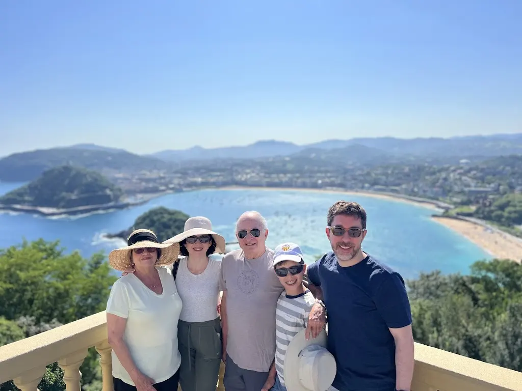 Earra Tours Basque Country