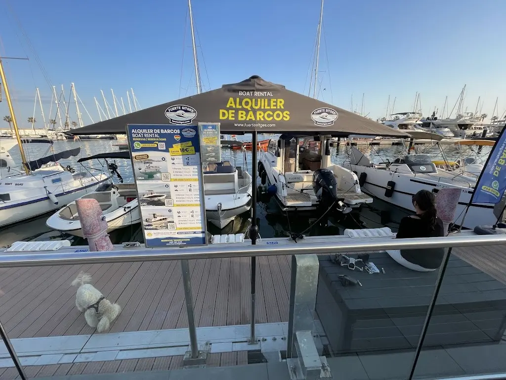 FUERTE SITGES | ALQUILER BARCOS SITGES I Rent Boat